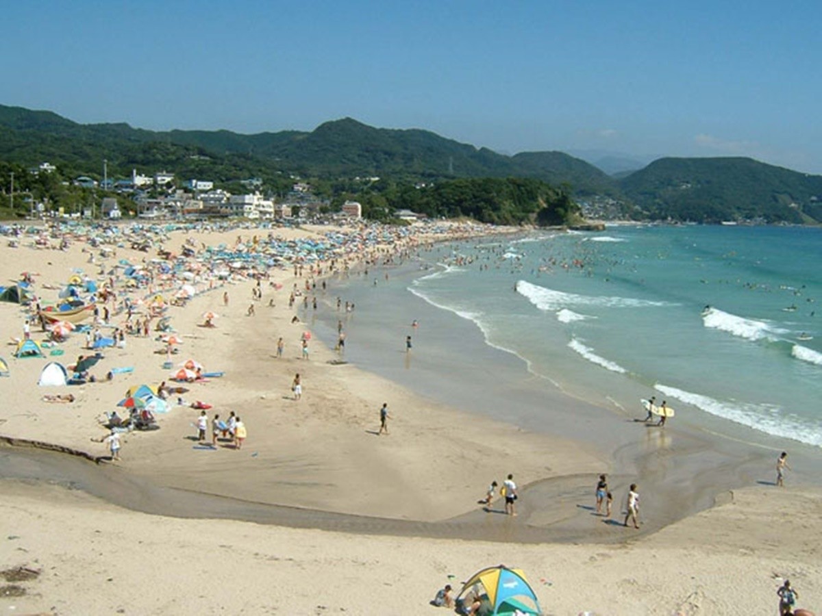 在日本静岡縣下田市的「白濱」海岸享受海水浴！